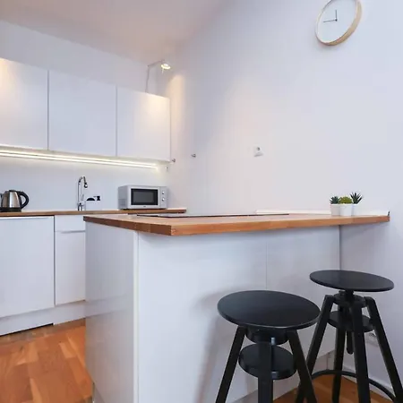 Mozartova- Quiet Getaway With A View Of The Danube Apartment Bratislava